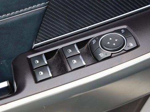 Used 2023 Ford F150 Limited image 17