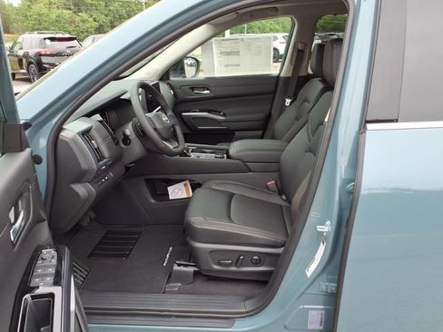 New 2026 Nissan Pathfinder SL AWD/4WD image 6