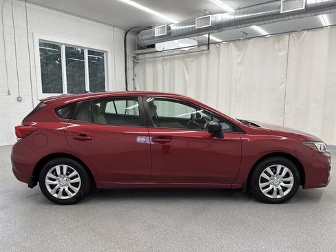 Used 2019 Subaru Impreza 2.0i AWD/4WD image 4