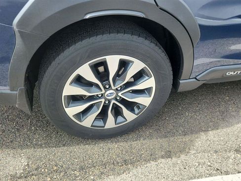 Used 2023 Subaru Outback Limited AWD/4WD image 3