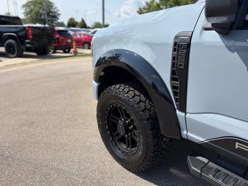 New 2026 Ford F250 Lariat w/ Black Appearance Package AWD/4WD image 12