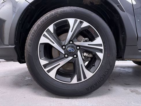 Certified 2025 Subaru Crosstrek 2.0i Premium image 14