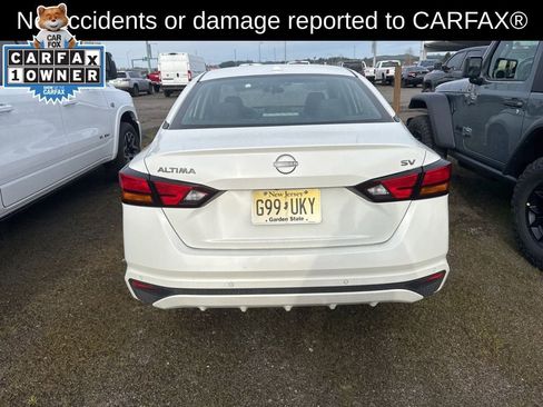Used 2024 Nissan Altima 2.5 SV image 4