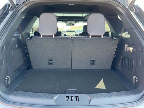 New 2026 Ford Explorer Platinum image 56