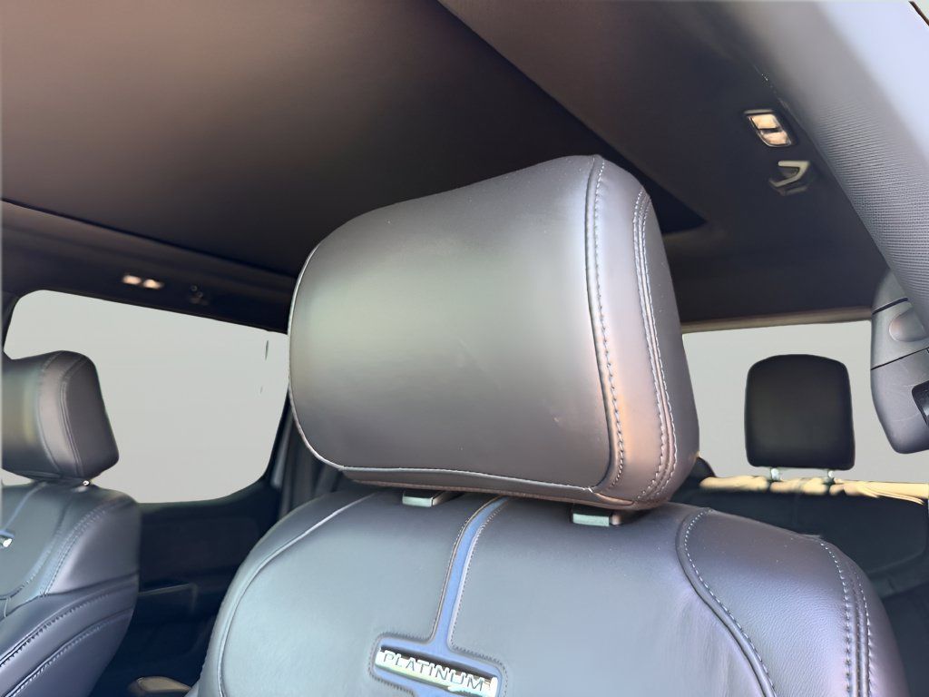 Used 2025 Ford F250 Platinum AWD/4WD image 9