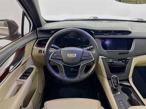 Used 2019 Cadillac XT5 Premium Luxury image 23