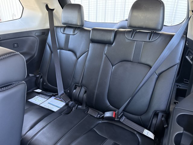 Used 2025 Honda Pilot EX-L image 7