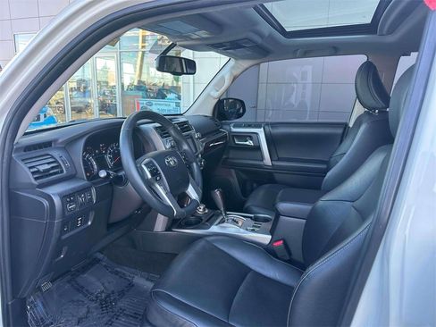 Used 2019 Toyota 4Runner 4WD image 15
