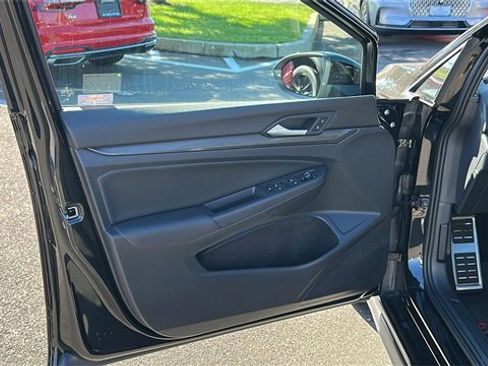 Used 2024 Volkswagen GTI SE image 9