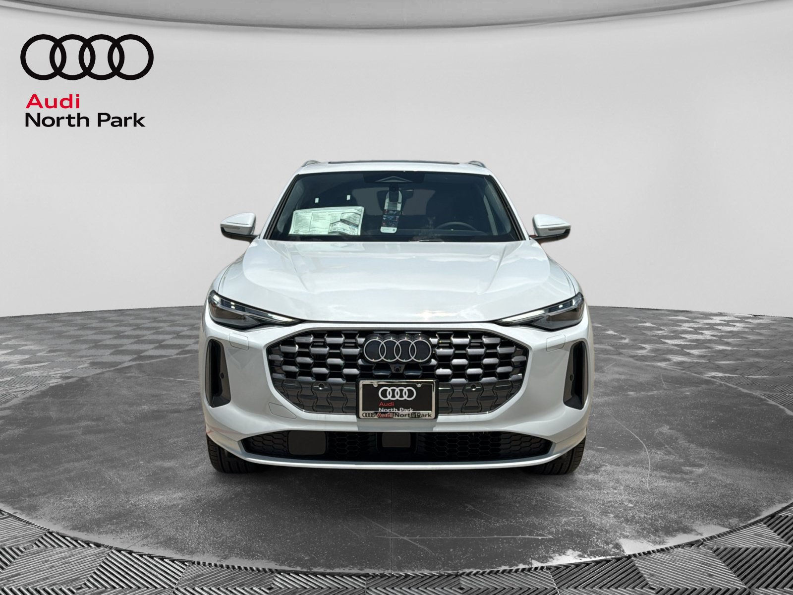 New 2026 Audi Q5 Premium Plus AWD/4WD image 2
