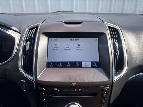 Used 2019 Ford Edge Titanium w/ Equipment Group 301A AWD/4WD image 34