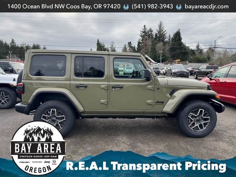 New 2026 Jeep Wrangler Unlimited Sahara w/ Safety Group AWD/4WD image 4