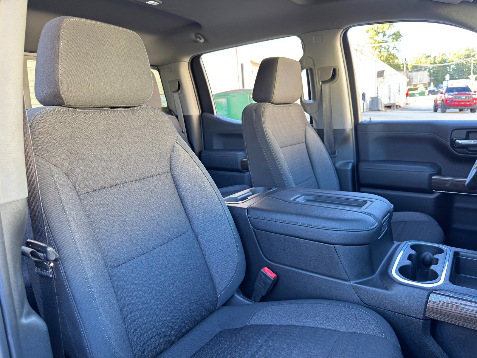 Used 2020 Chevrolet Silverado 1500 LT Trail Boss AWD/4WD image 34