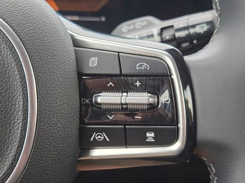 Certified 2025 Kia Sorento S w/ Panoramic Sunroof Package FWD image 24