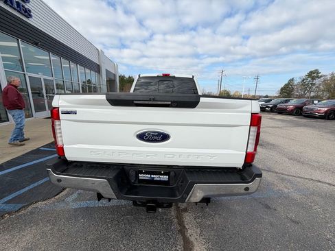 Used 2019 Ford F250 Lariat w/ Lariat Ultimate Package image 6