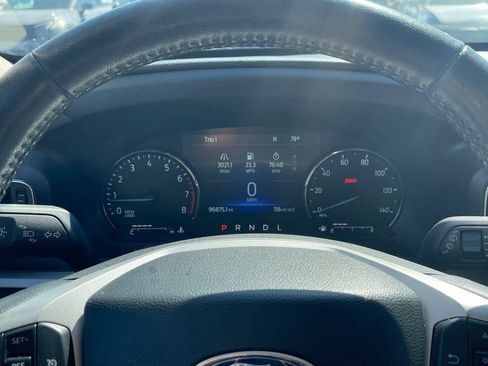 Used 2023 Ford Explorer XLT w/ Equipment Group 202A RWD image 14