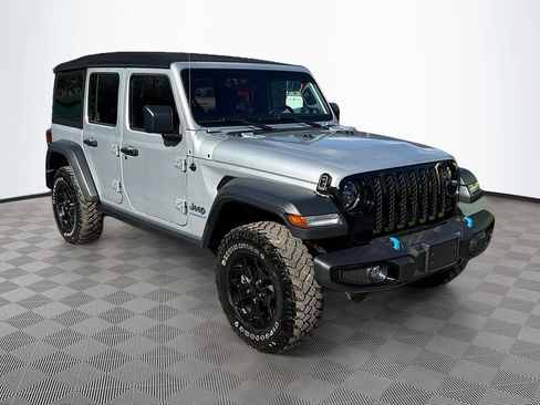 Used 2023 Jeep Wrangler Unlimited w/ Cold Weather Group image 4
