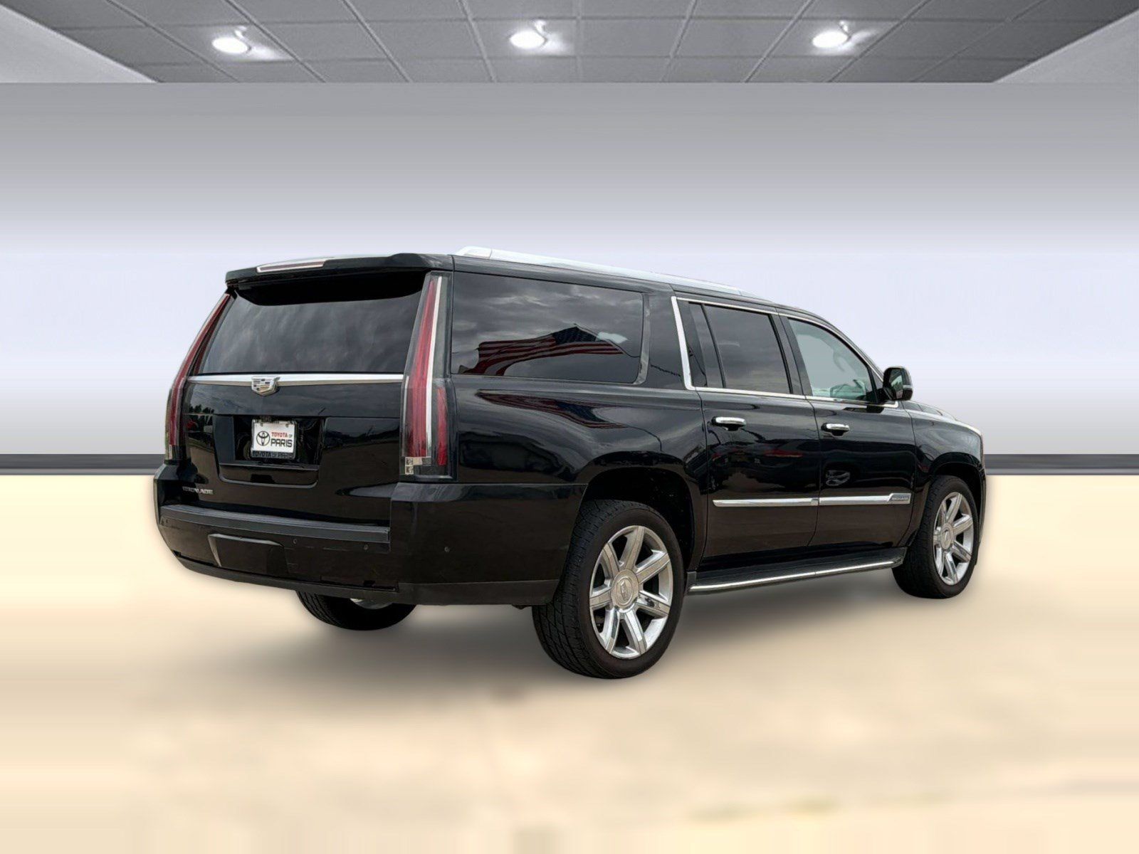 Used 2018 Cadillac Escalade ESV Luxury AWD/4WD image 9