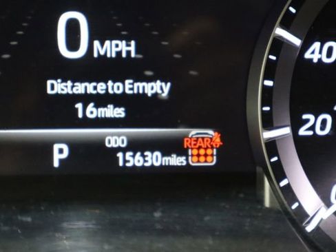 Used 2024 Toyota Highlander LE image 42