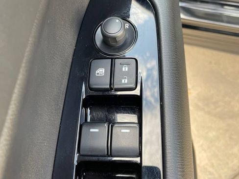 Used 2025 MAZDA CX-5 AWD 2.5 S w/ Select Package image 16