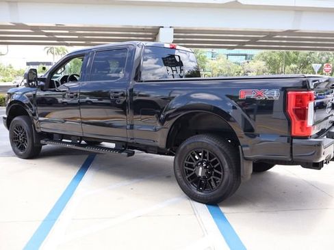 Used 2019 Ford F250 Lariat w/ Lariat Ultimate Package AWD/4WD image 5