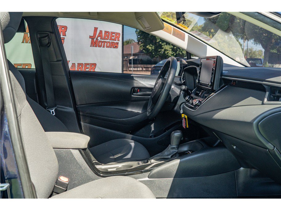 Used 2022 Toyota Corolla LE FWD image 5