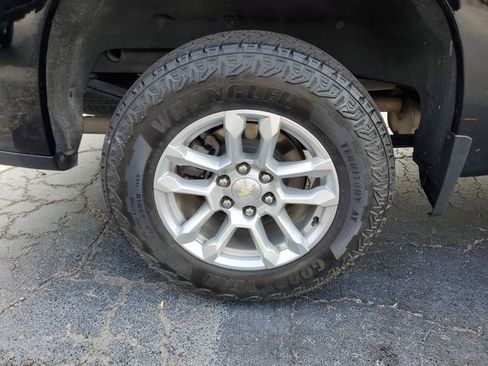 Used 2022 Chevrolet Silverado 1500 LT image 5