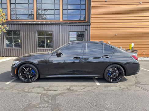 Used 2021 BMW 330i Sedan w/ M Sport Package RWD image 2