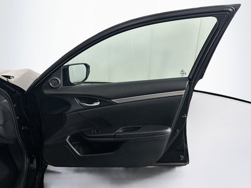 Used 2019 Honda Civic Sport image 29