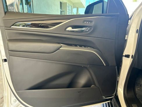 Used 2024 Cadillac Escalade V AWD/4WD image 42