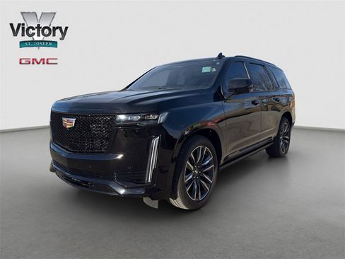 Used 2023 Cadillac Escalade Sport w/ Touring Package image 4