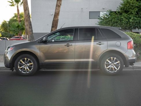 Used 2013 Ford Edge SEL FWD image 2