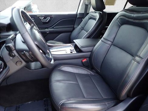 Used 2025 Lincoln Aviator Reserve w/ Illumination Package AWD/4WD image 10