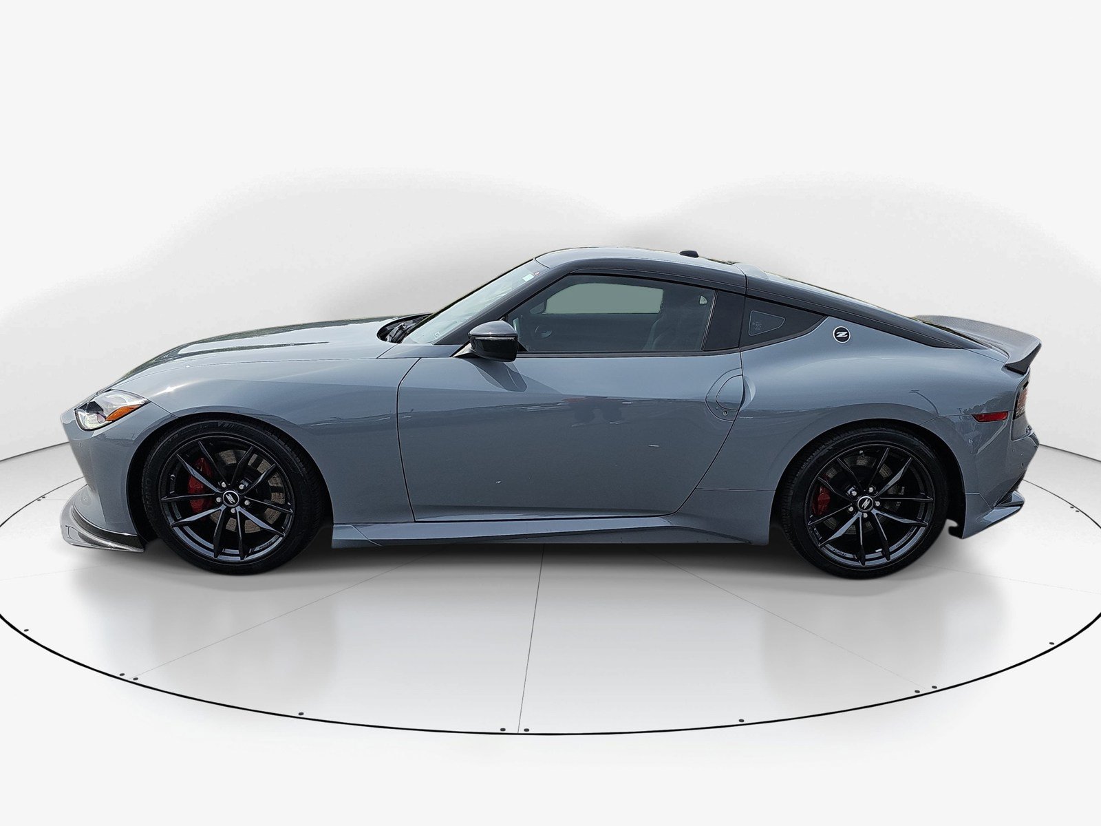 Used 2024 Nissan Z Performance w/ Floor Mat Package RWD image 6