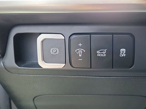 Certified 2025 Hyundai Santa Fe SEL FWD image 18