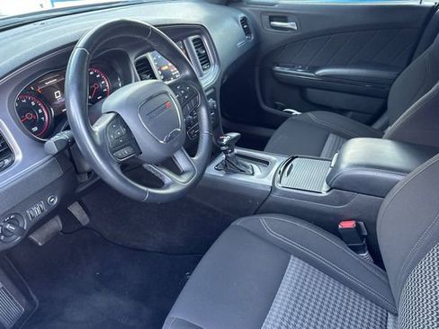Used 2023 Dodge Charger SXT w/ Blacktop Package image 10