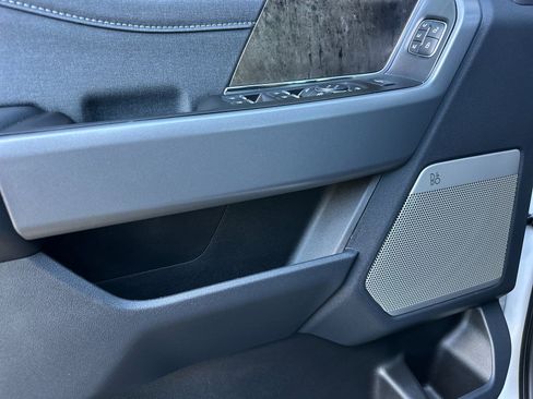 Used 2024 Ford F250 Lariat w/ Lariat Ultimate Package image 12