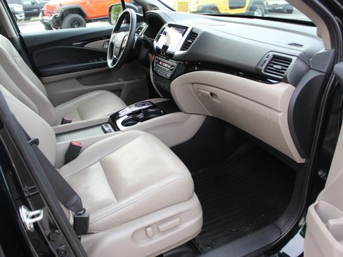 Used 2016 Honda Pilot Elite image 30