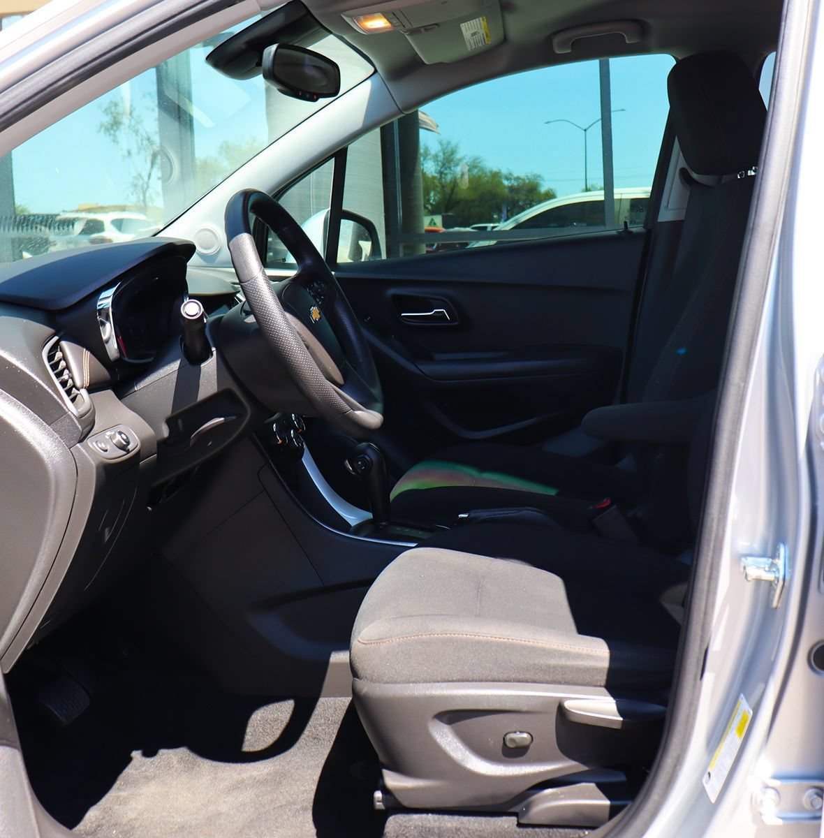 Used 2020 Chevrolet Trax LS w/ Tint and Cruise Package FWD image 37