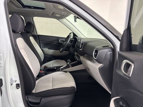 New 2026 Hyundai Venue SEL image 12