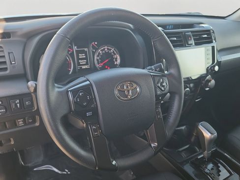 Used 2022 Toyota 4Runner TRD Off-Road Premium w/ Moonroof Package image 17