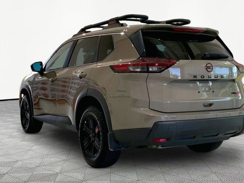 Used 2025 Nissan Rogue SV AWD/4WD image 4
