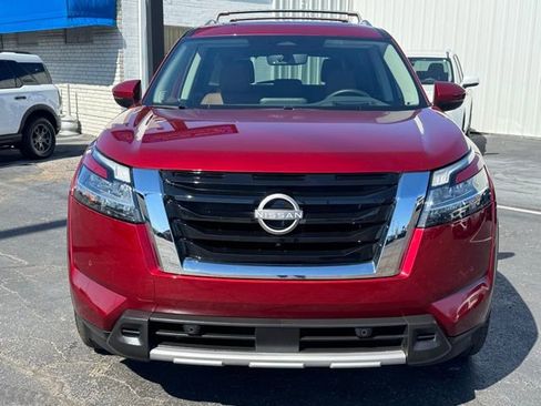 Used 2024 Nissan Pathfinder Platinum w/ Cargo Package image 2