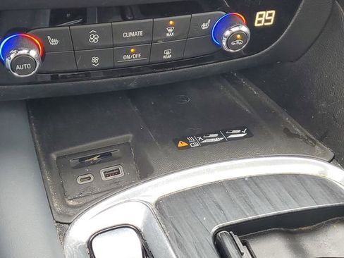 Used 2023 Buick Enclave Essence w/ Experience Buick Package image 28