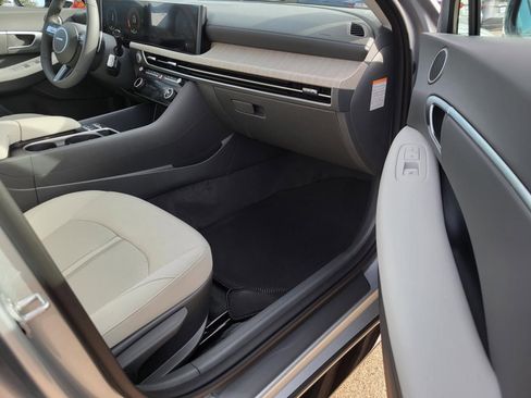 New 2026 Hyundai Sonata SEL FWD image 8