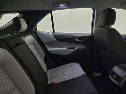 Used 2018 Chevrolet Equinox LS image 19