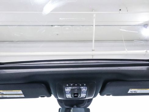 Used 2024 Mercedes-Benz GLE 350 4MATIC w/ 3rd Row Seat Package image 12