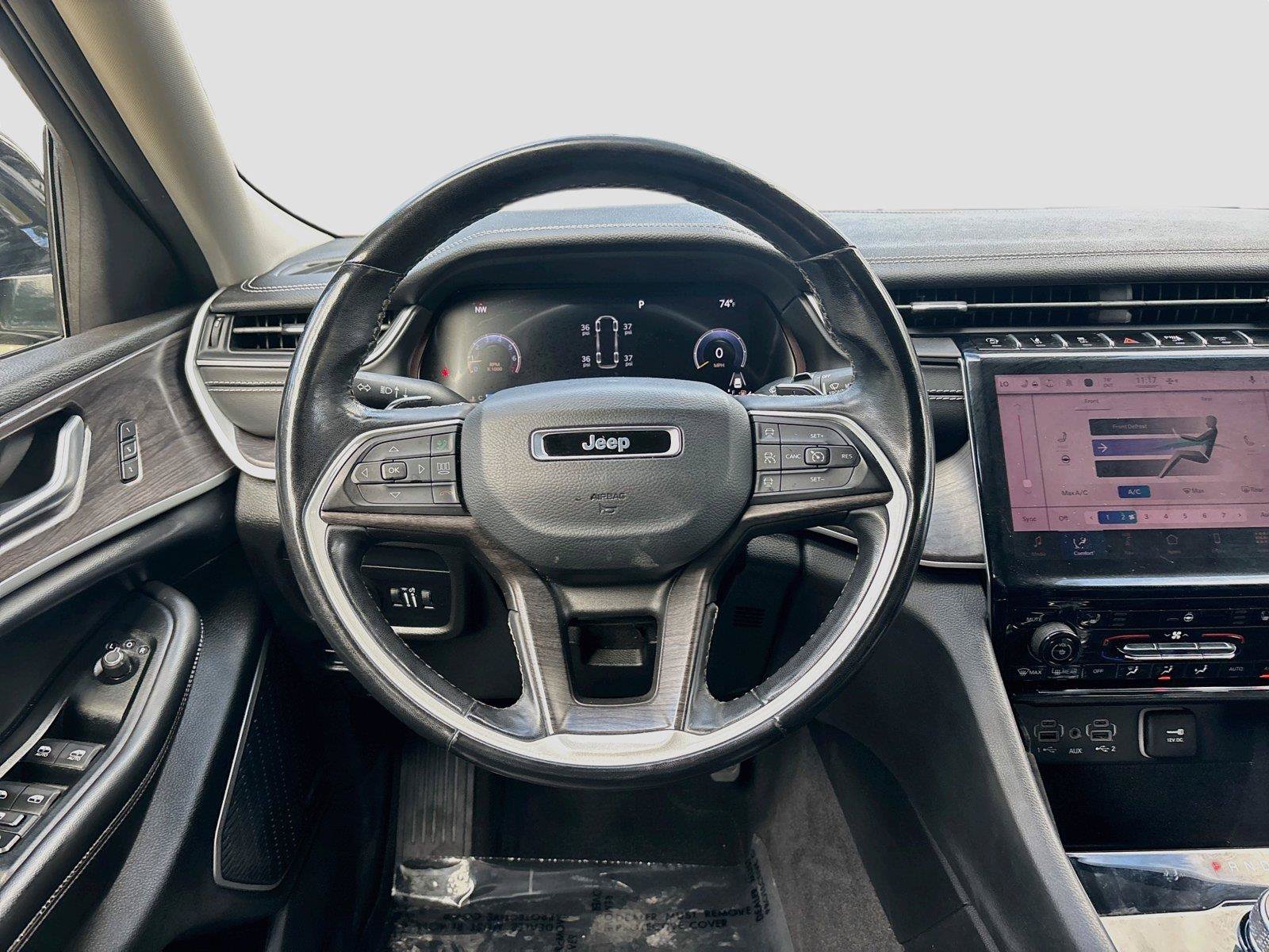 Used 2022 Jeep Grand Cherokee L Limited w/ MOPAR Finishing Package RWD image 16