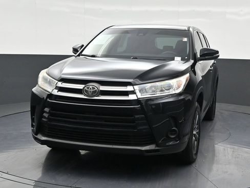 Used 2018 Toyota Highlander LE image 8