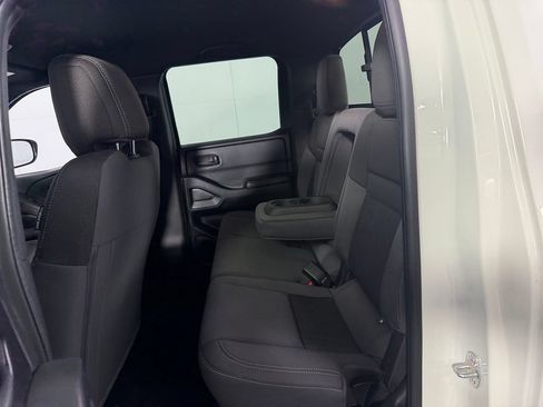 Used 2026 Nissan Frontier SV w/ SV Convenience Package RWD image 26